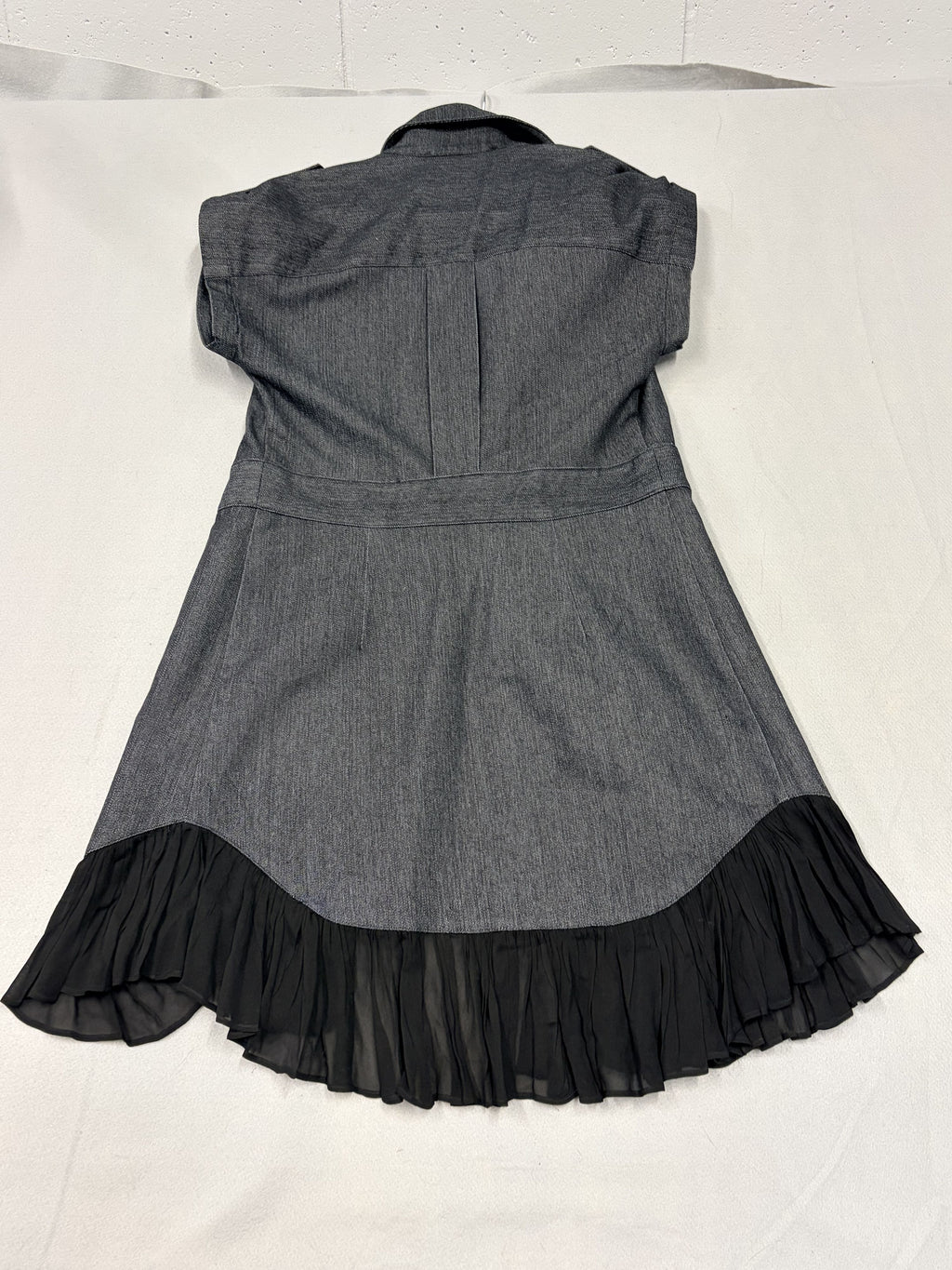 Nicole Miller Chambray Denim Dress Black Ruffle Hem - Size M / Denim / Very Good - Image 4