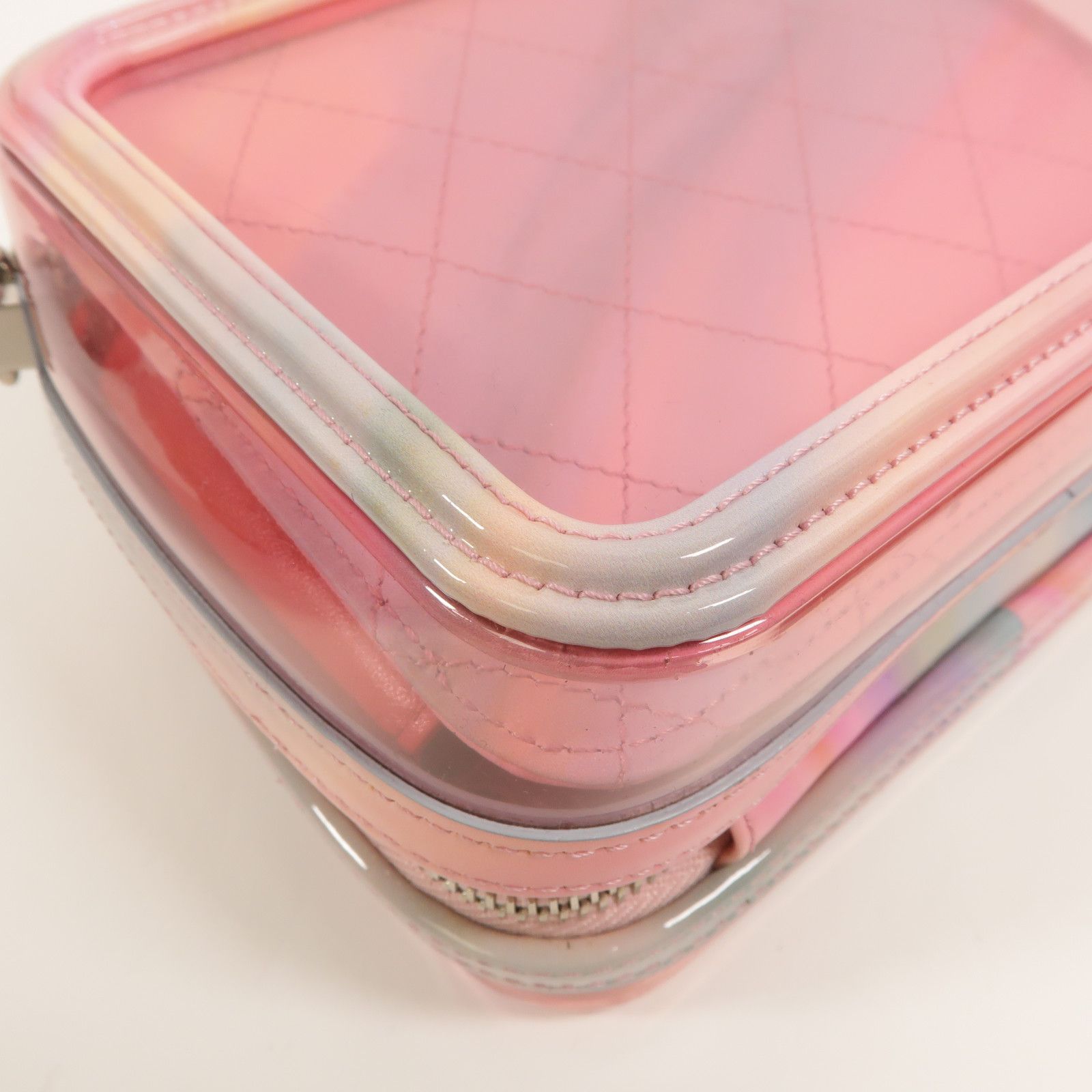 6938 - Chanel Pvc Patent Lambskin Small CC Vanity Case Pink