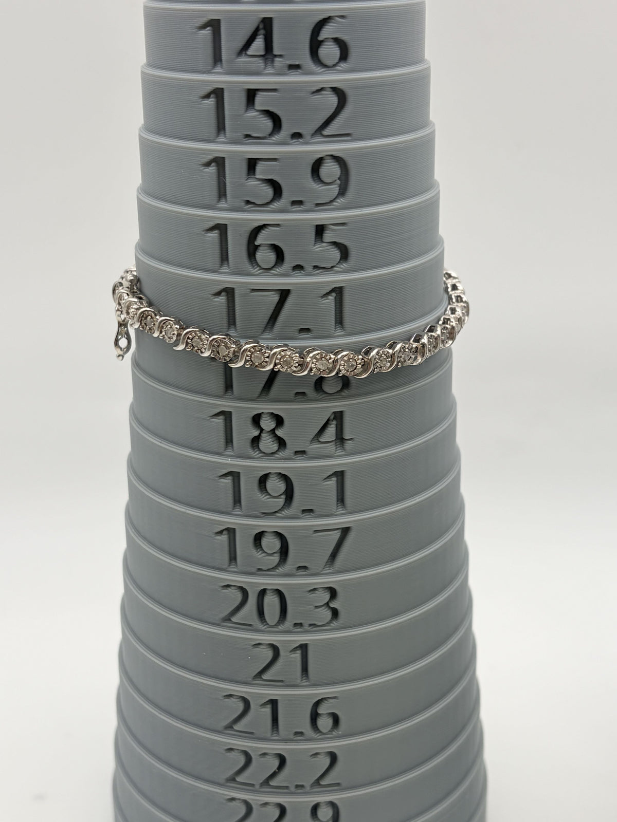 R.H. Macy & Co. KB28241-DWSC-MCY Diamond Bracelet 1/2 CT.TW IJ/I3 Box - Image 8