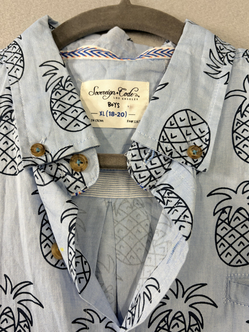 Sovereign Code Boys Black Pineapple Button Up Shirt XL 18-20 - Image 2
