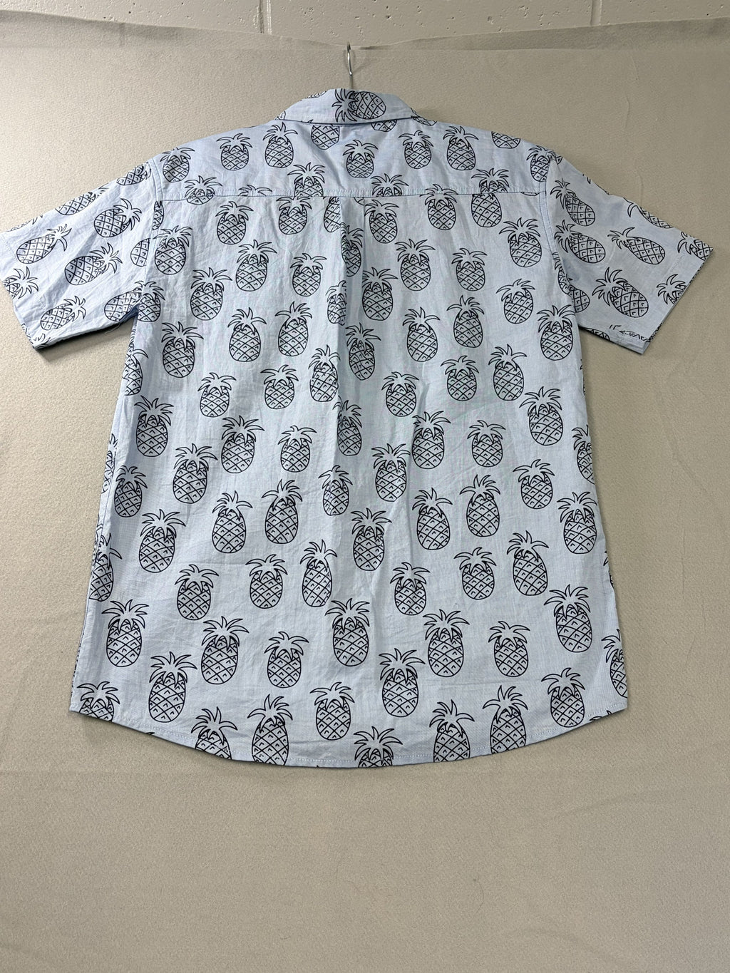 Sovereign Code Boys Black Pineapple Button Up Shirt XL 18-20 - Image 3