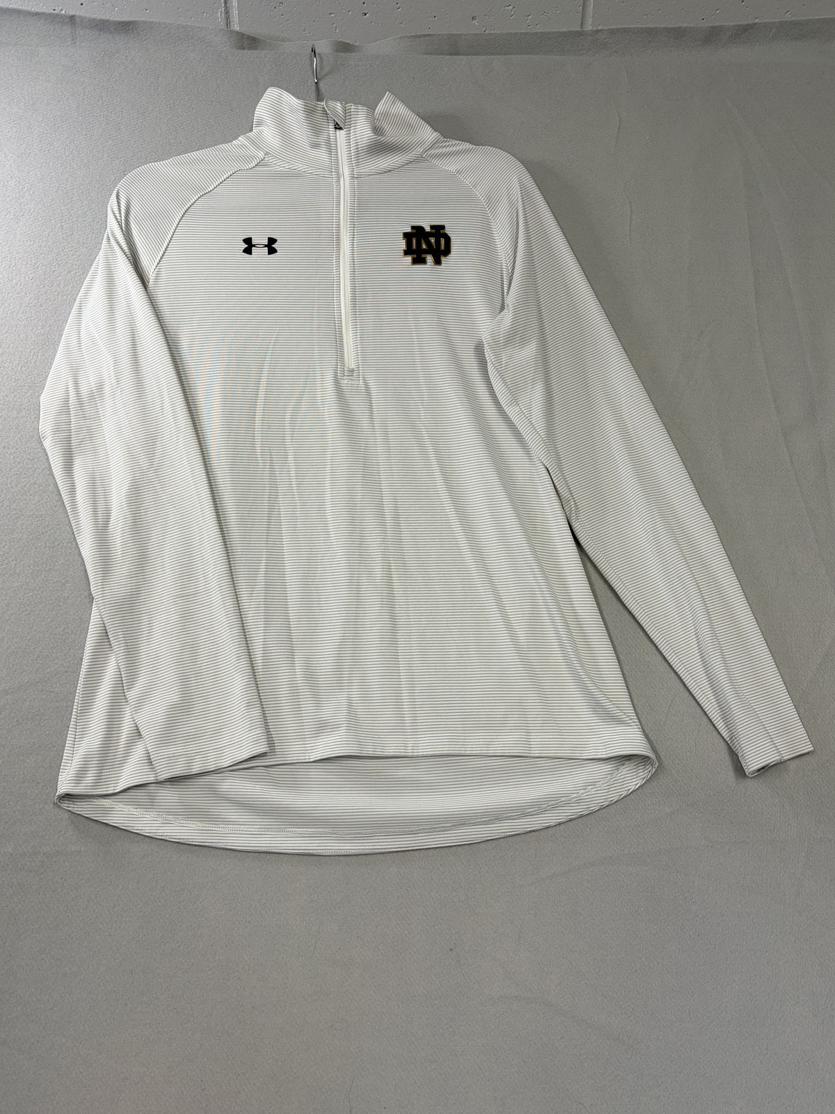 Under Armour Notre Dame Fighting Irish HeatGear 1/4 Zip Pullover Medium - Image 1