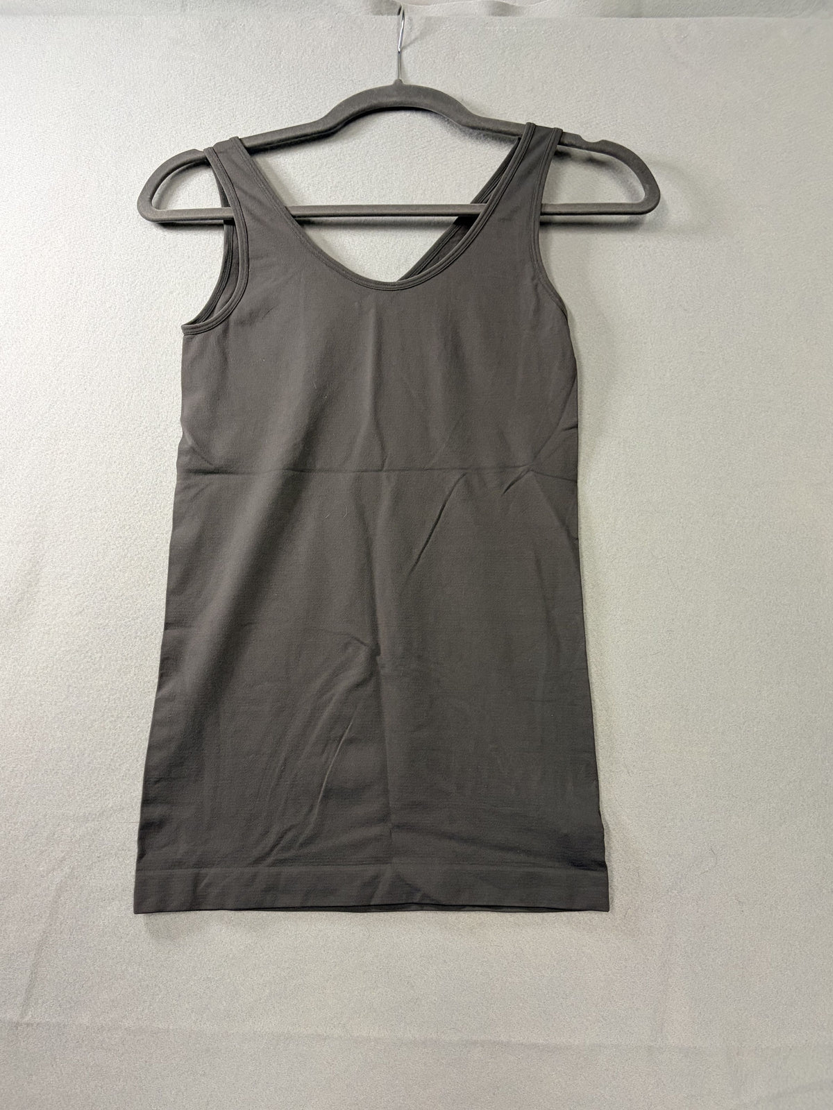 Yelete Reversible V or U Neck Seamless Tank Dark Gray One Size Nylon Women's - Image 3
