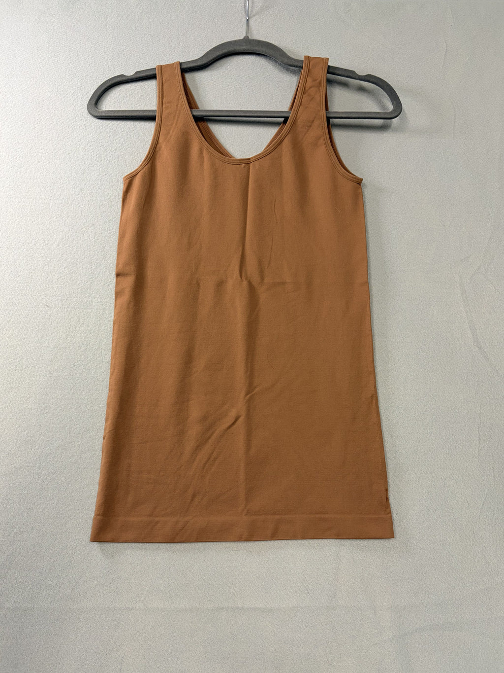 YELI.TS Brown Scoop Neck Tank Top One Size Seamless Women's - Image 1