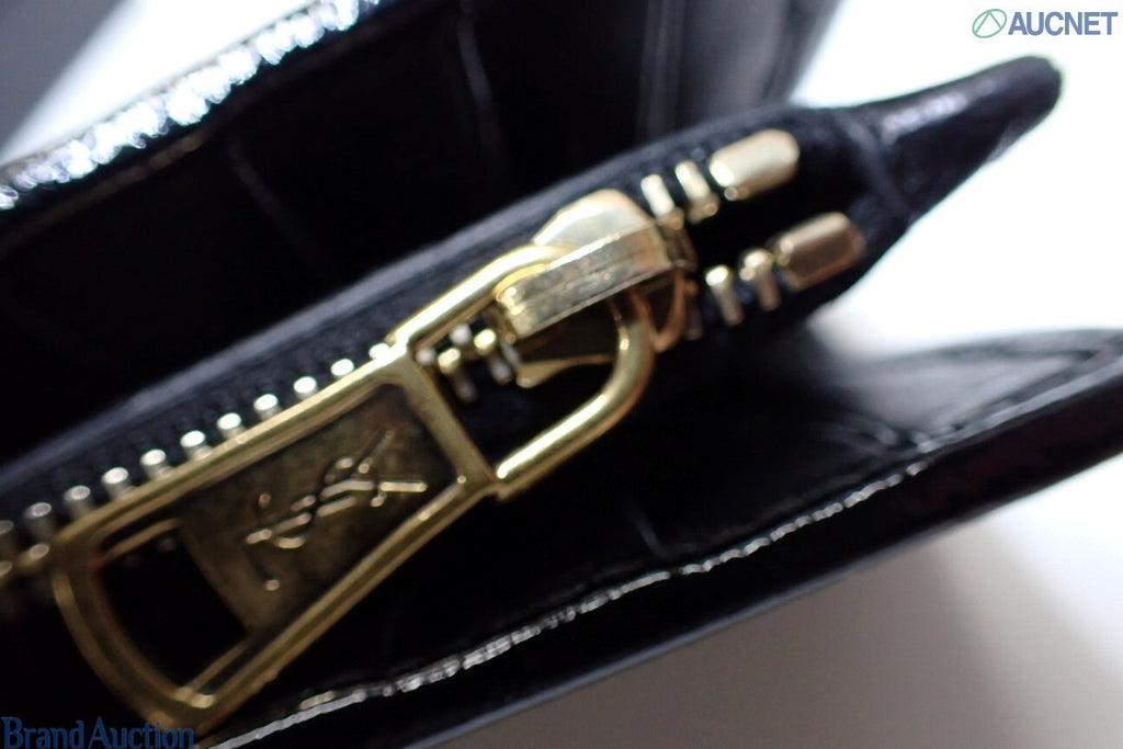 7605 - Yves Saint Laurent Y-Mail Black Patent Leather Continental Wallet - Image 10