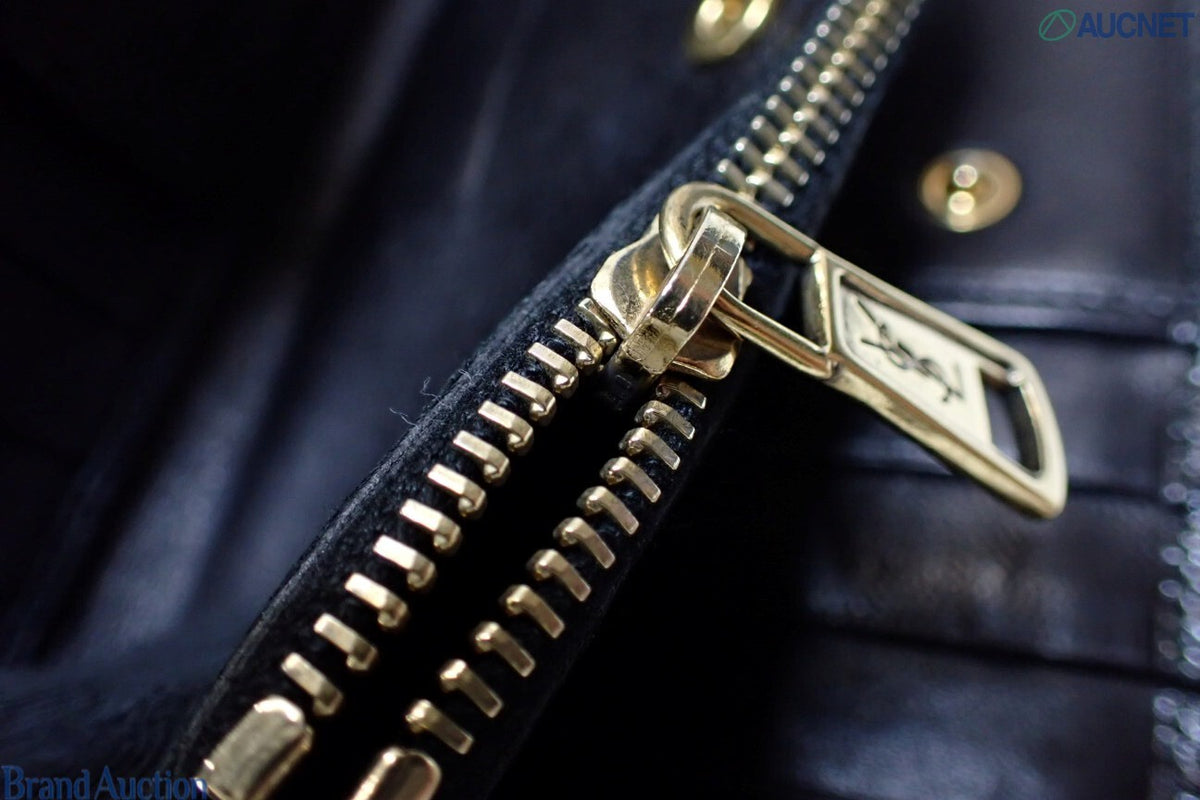 7605 - Yves Saint Laurent Y-Mail Black Patent Leather Continental Wallet - Image 12
